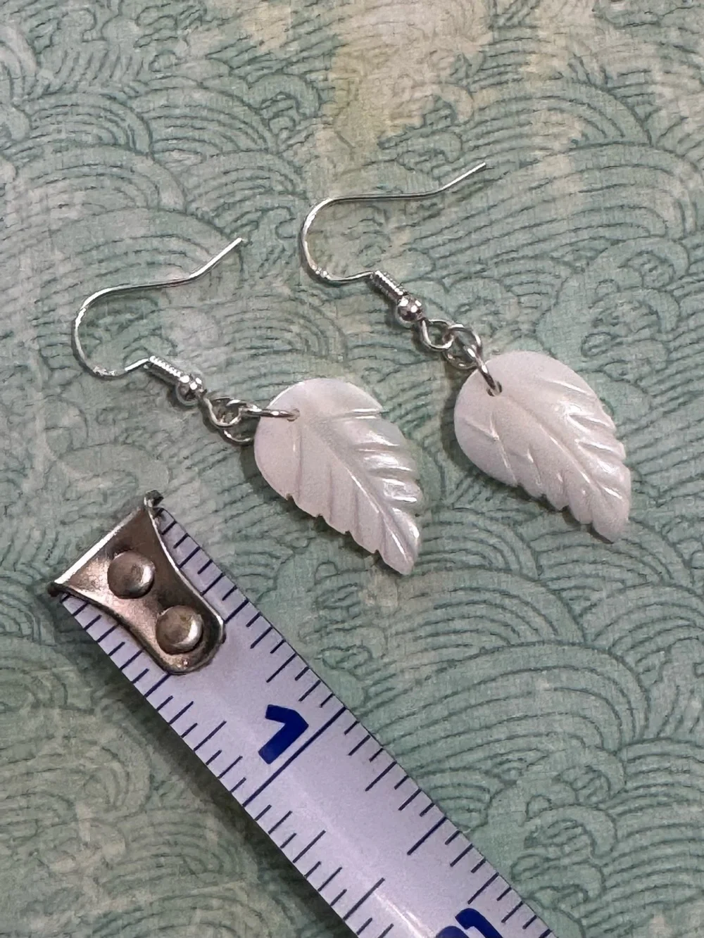 MOTHER OF PEARL LEAF SHAPE EARRINGS